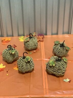 5 Woven Pumpkin Decor with Autumn Leaves